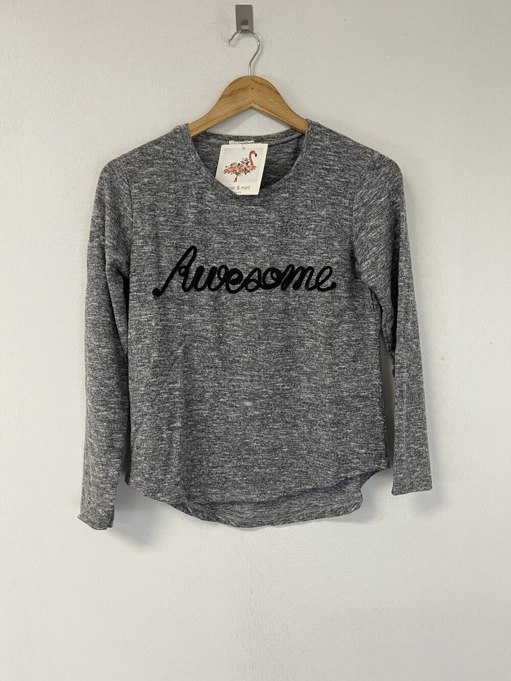 Peppermint Sweater Women Large Awesome Embroidered Gray Pullover Sweatshirt N75